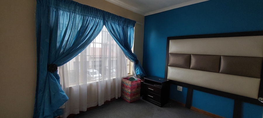 To Let 3 Bedroom Property for Rent in Elandspark Gauteng