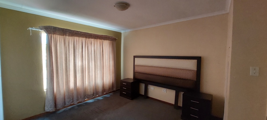 To Let 3 Bedroom Property for Rent in Elandspark Gauteng