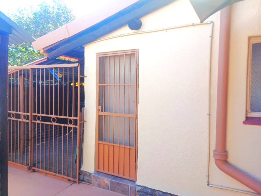 4 Bedroom Property for Sale in Doringkloof Gauteng