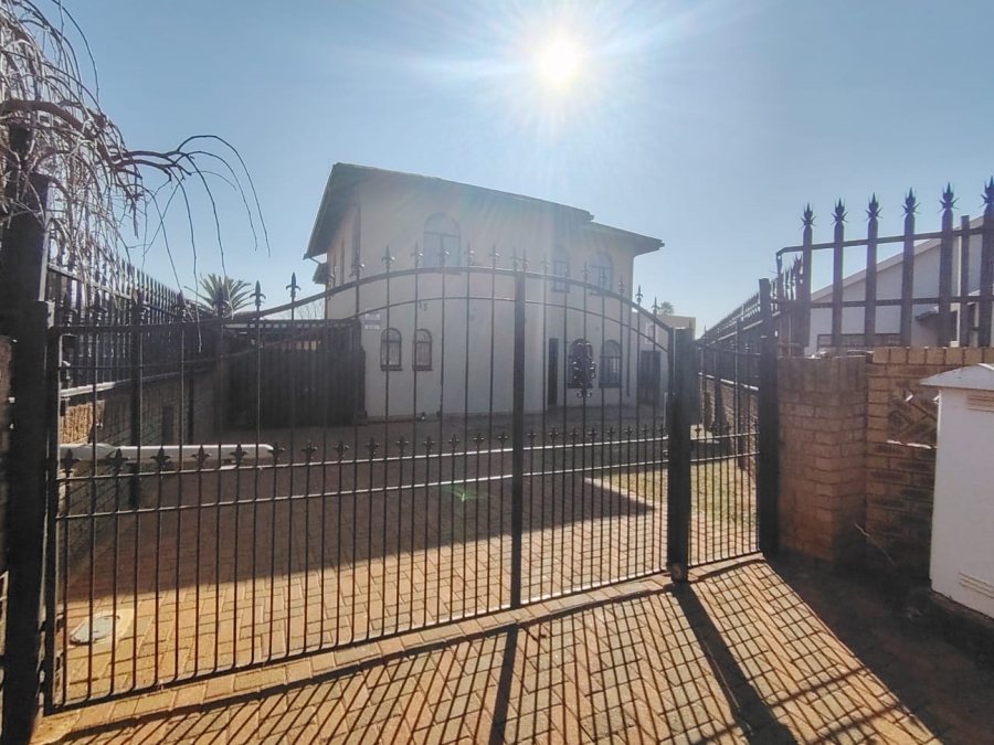 3 Bedroom Property for Sale in Lenasia Ext 1 Gauteng