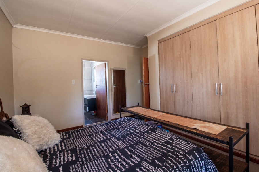 4 Bedroom Property for Sale in Clubview Gauteng