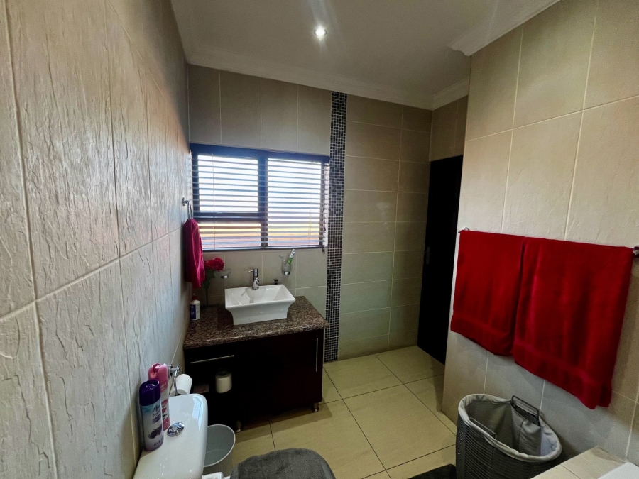 4 Bedroom Property for Sale in Meyersdal Gauteng