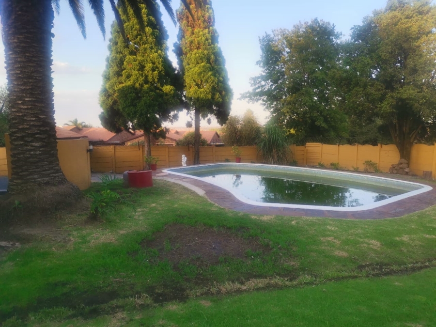 4 Bedroom Property for Sale in Birch Acres Gauteng