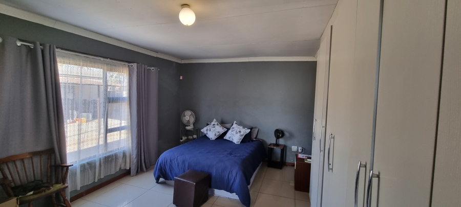 4 Bedroom Property for Sale in Riversdale Gauteng