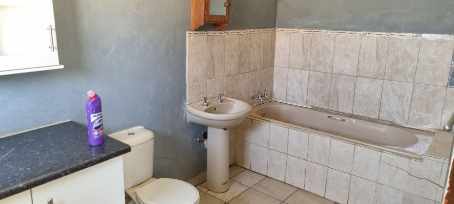 4 Bedroom Property for Sale in Riversdale Gauteng