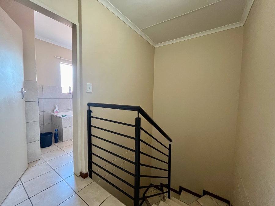 3 Bedroom Property for Sale in Oukraal Estate Gauteng