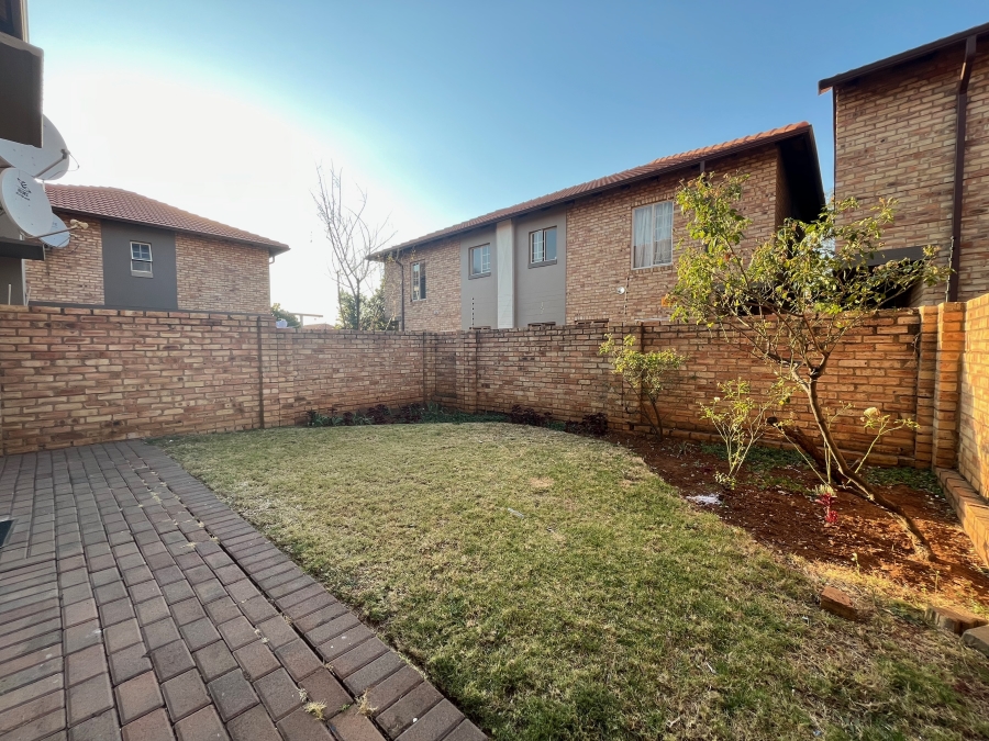 3 Bedroom Property for Sale in Oukraal Estate Gauteng