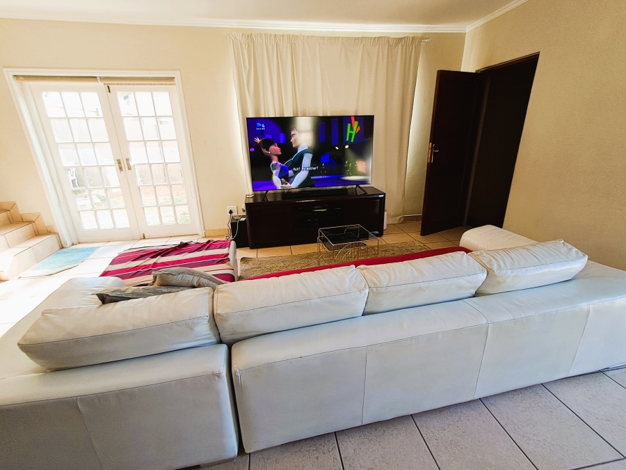 To Let 3 Bedroom Property for Rent in North Riding Gauteng