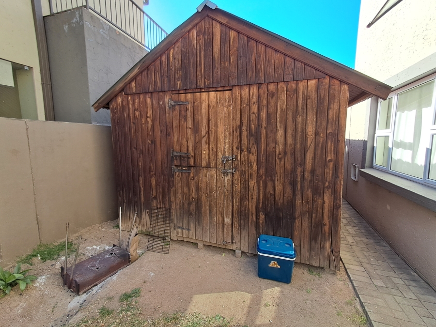 To Let 3 Bedroom Property for Rent in North Riding Gauteng