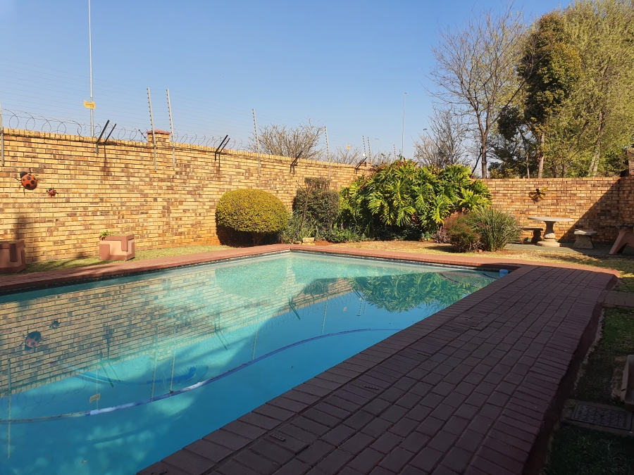 3 Bedroom Property for Sale in Meyerspark Gauteng