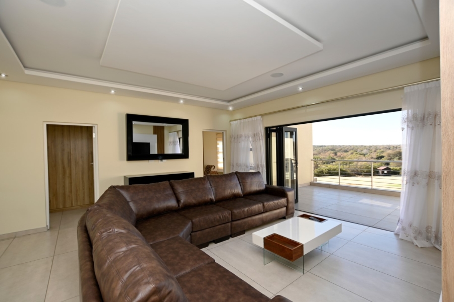 5 Bedroom Property for Sale in Pebble Rock Golf Village Gauteng