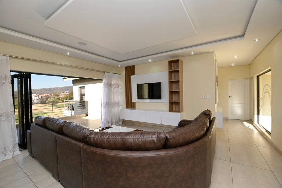 5 Bedroom Property for Sale in Pebble Rock Golf Village Gauteng