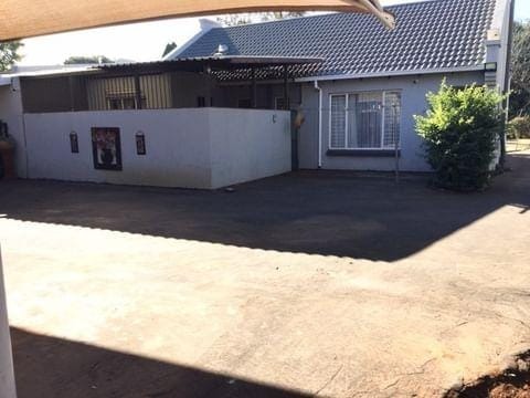 4 Bedroom Property for Sale in Doornpoort Gauteng