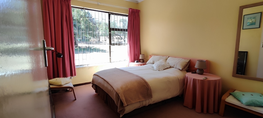 4 Bedroom Property for Sale in Glen Austin Gauteng