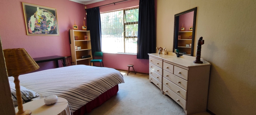 4 Bedroom Property for Sale in Glen Austin Gauteng