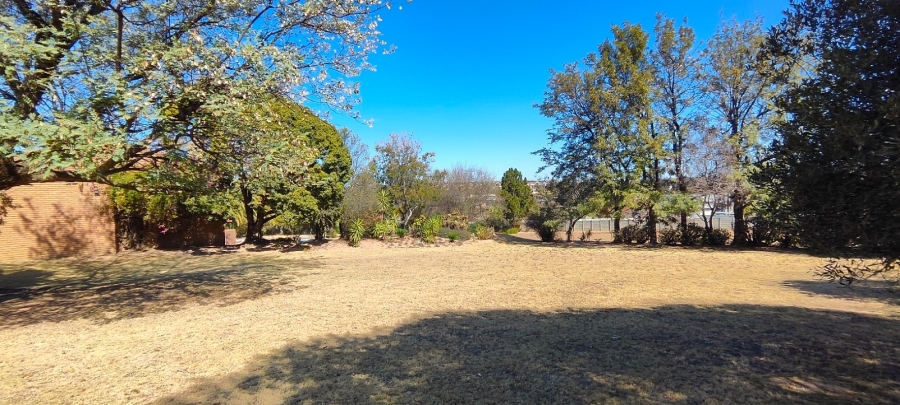 4 Bedroom Property for Sale in Glen Austin Gauteng