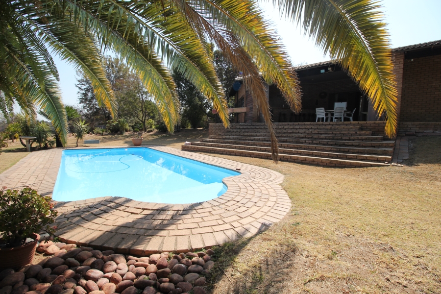 4 Bedroom Property for Sale in Glen Austin Gauteng