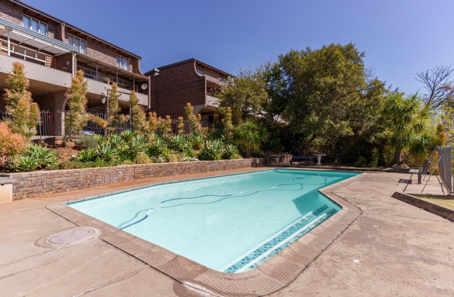 2 Bedroom Property for Sale in Queenswood Gauteng