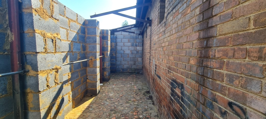 To Let commercial Property for Rent in Vulcania Gauteng