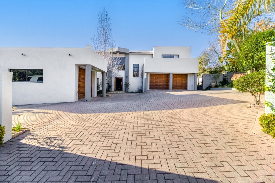 6 Bedroom Property for Sale in Fourways Gardens Gauteng