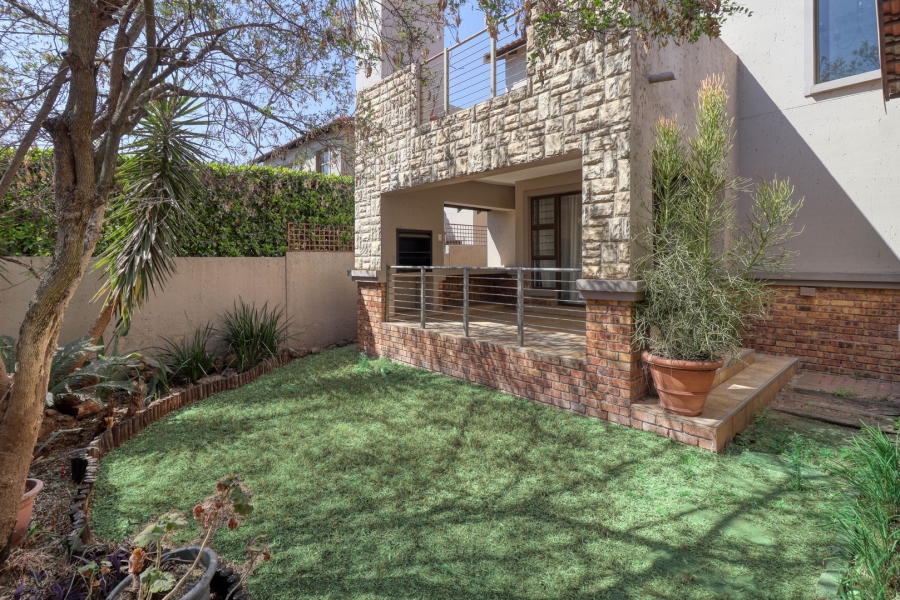 2 Bedroom Property for Sale in Broadacres Gauteng