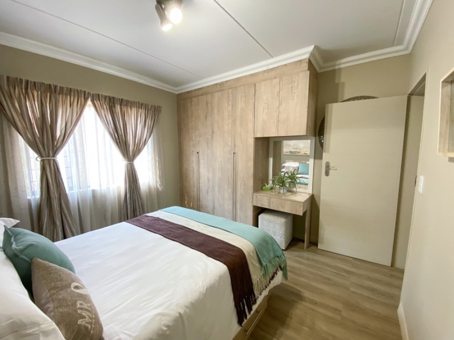 2 Bedroom Property for Sale in Roodepark Eco Estate Gauteng