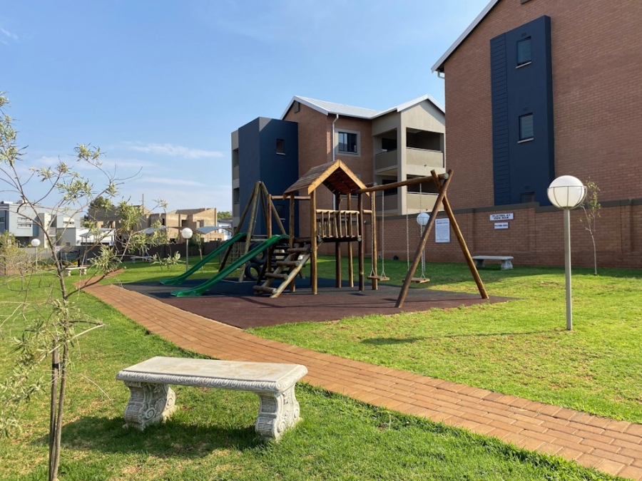 2 Bedroom Property for Sale in Roodepark Eco Estate Gauteng