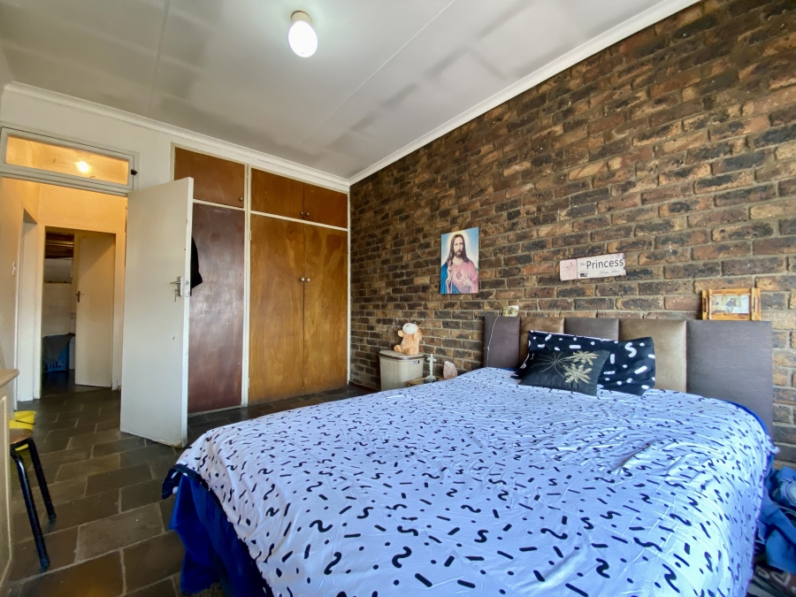 1 Bedroom Property for Sale in Edenvale Central Gauteng