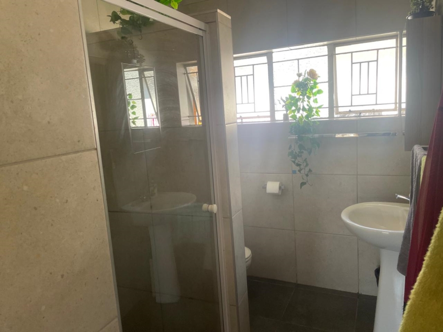 To Let 1 Bedroom Property for Rent in Edleen Gauteng