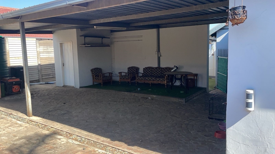 To Let 1 Bedroom Property for Rent in Edleen Gauteng