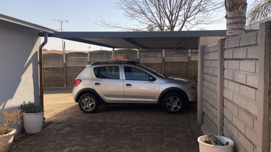 To Let 1 Bedroom Property for Rent in Edleen Gauteng