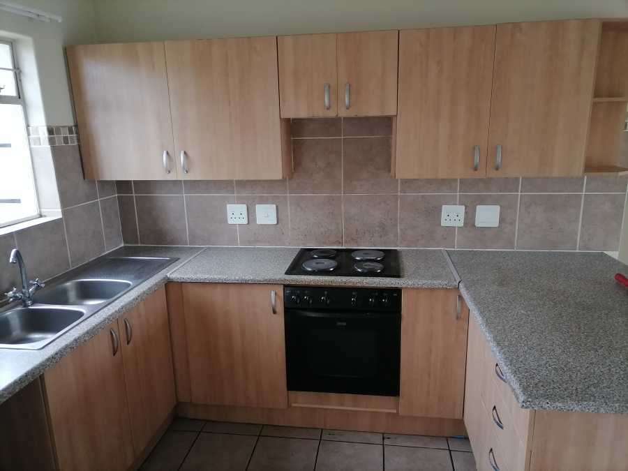 2 Bedroom Property for Sale in Montana Tuine Gauteng