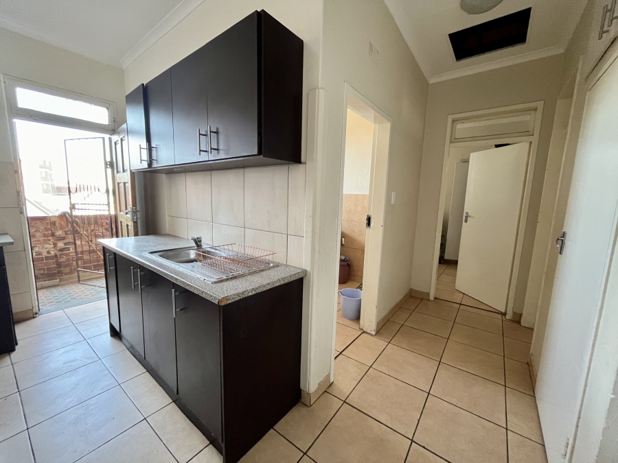 2 Bedroom Property for Sale in Troyeville Gauteng