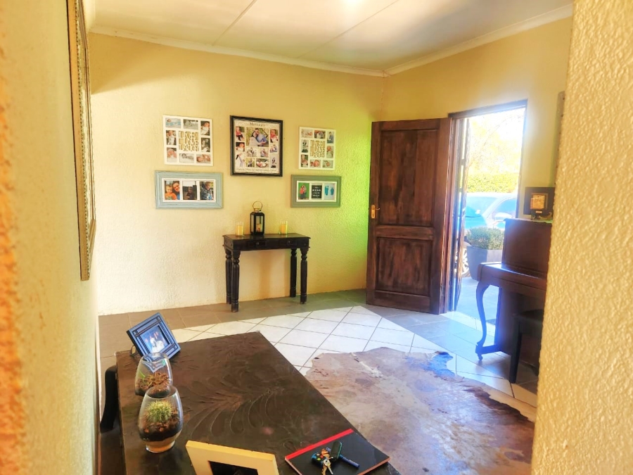 4 Bedroom Property for Sale in Doringkloof Gauteng