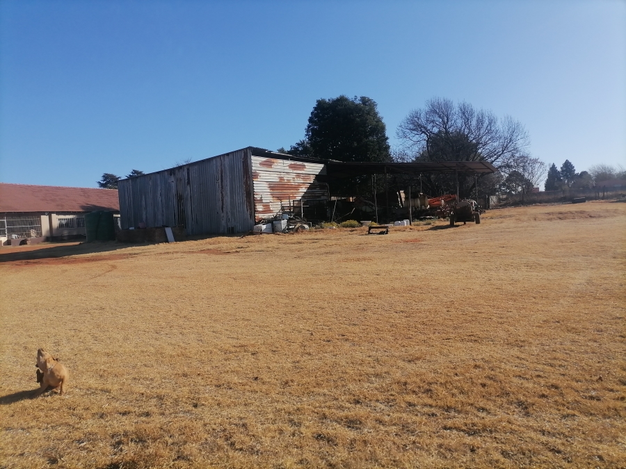 5 Bedroom Property for Sale in Vleikop A H Gauteng