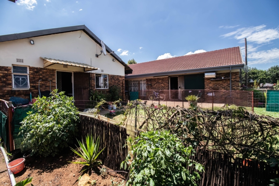 14 Bedroom Property for Sale in Norton Home Estate AH Gauteng