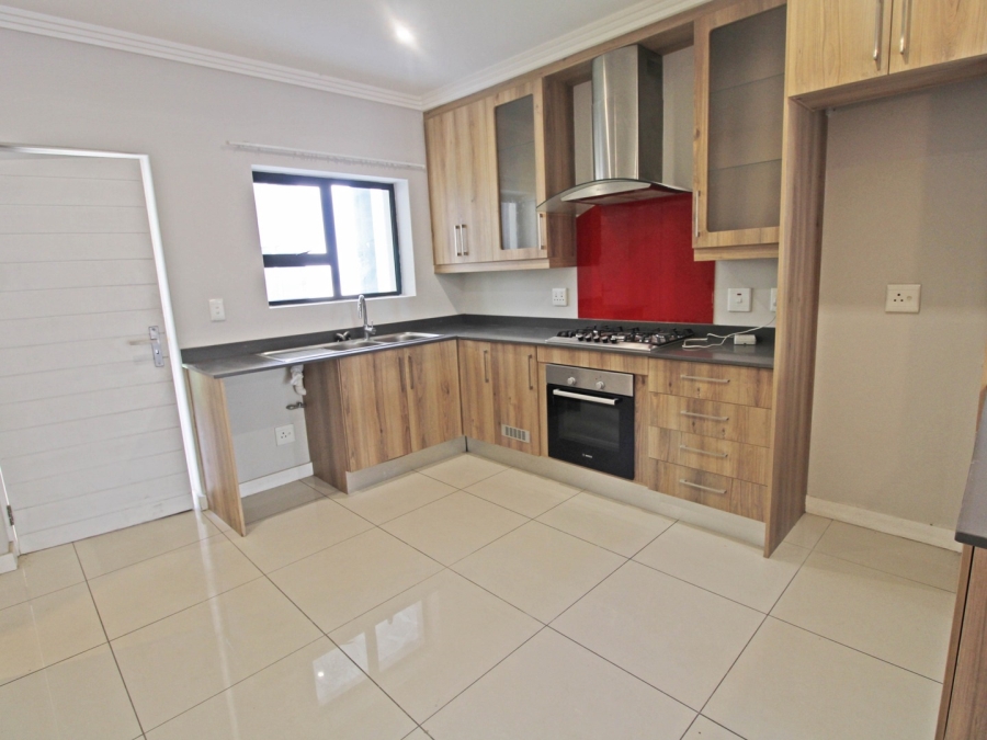 To Let 2 Bedroom Property for Rent in Bryanston Gauteng