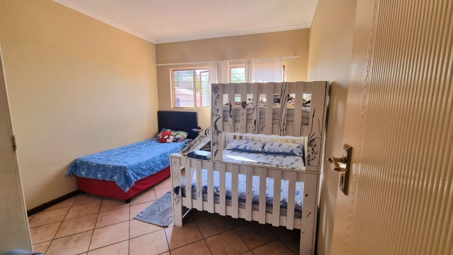 3 Bedroom Property for Sale in Crescent Wood Country Estate Gauteng