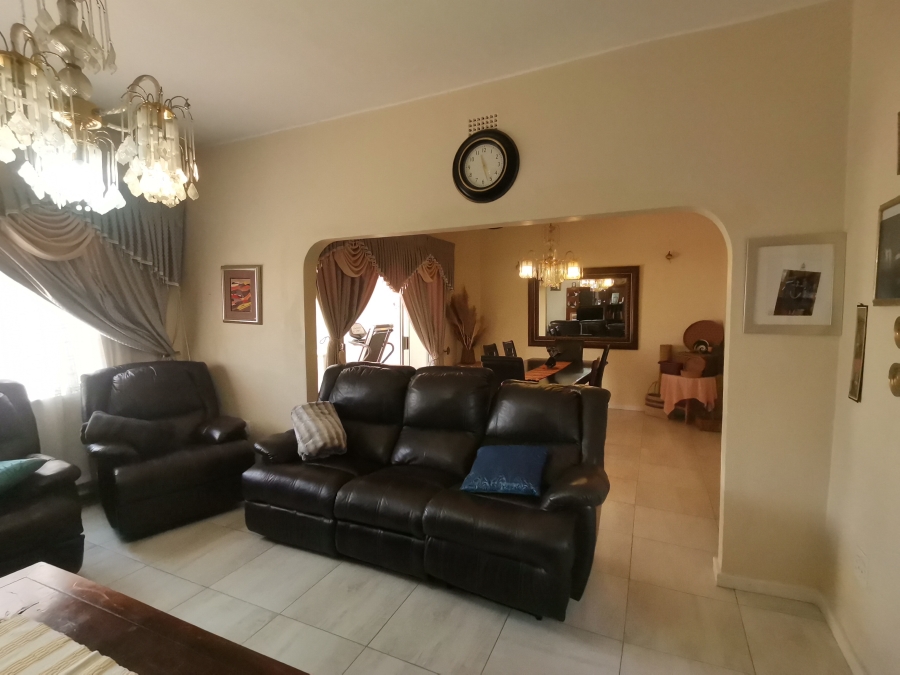 3 Bedroom Property for Sale in Highlands North Gauteng