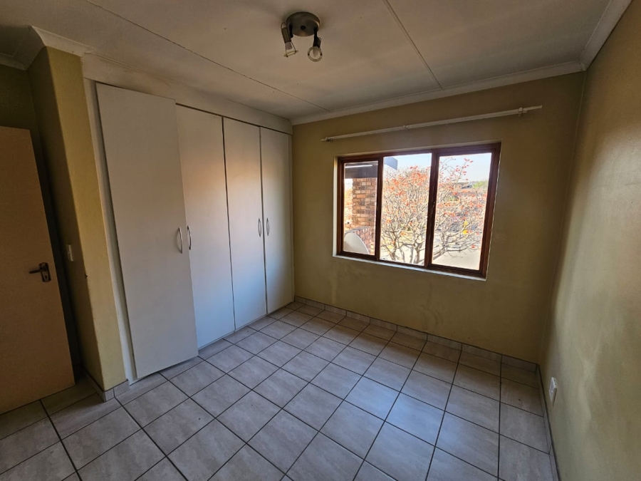 2 Bedroom Property for Sale in Vorna Valley Gauteng