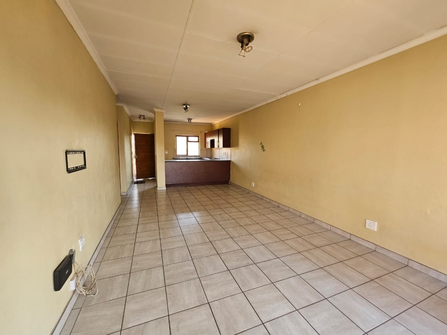 2 Bedroom Property for Sale in Vorna Valley Gauteng