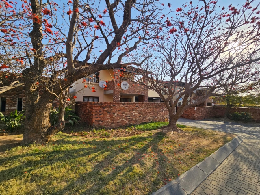 2 Bedroom Property for Sale in Vorna Valley Gauteng