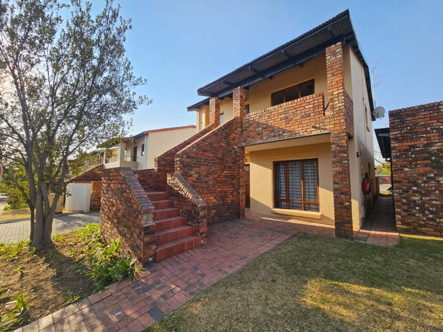 2 Bedroom Property for Sale in Vorna Valley Gauteng