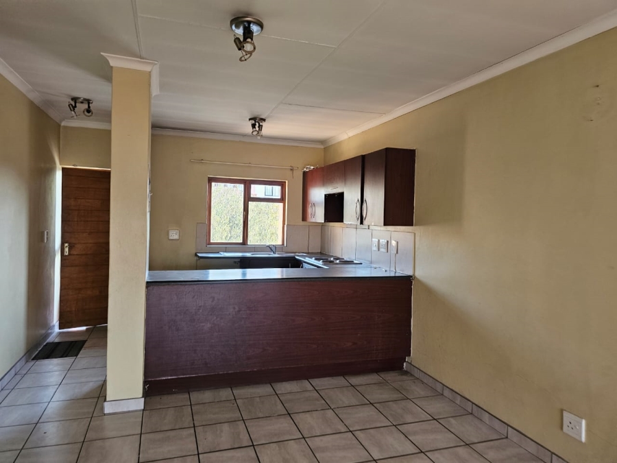 2 Bedroom Property for Sale in Vorna Valley Gauteng