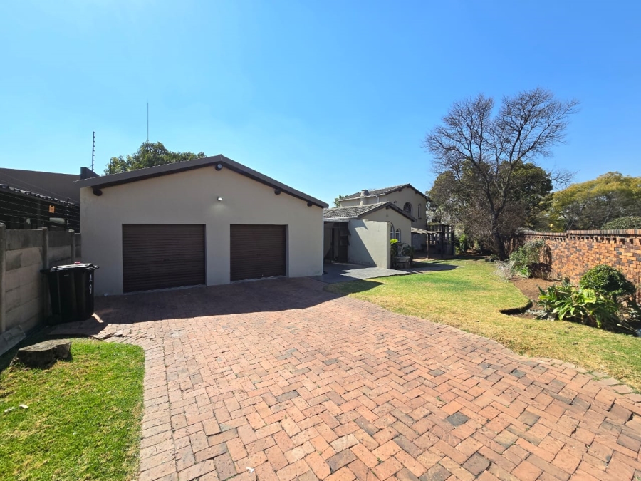 To Let 3 Bedroom Property for Rent in Van Riebeeck Park Gauteng