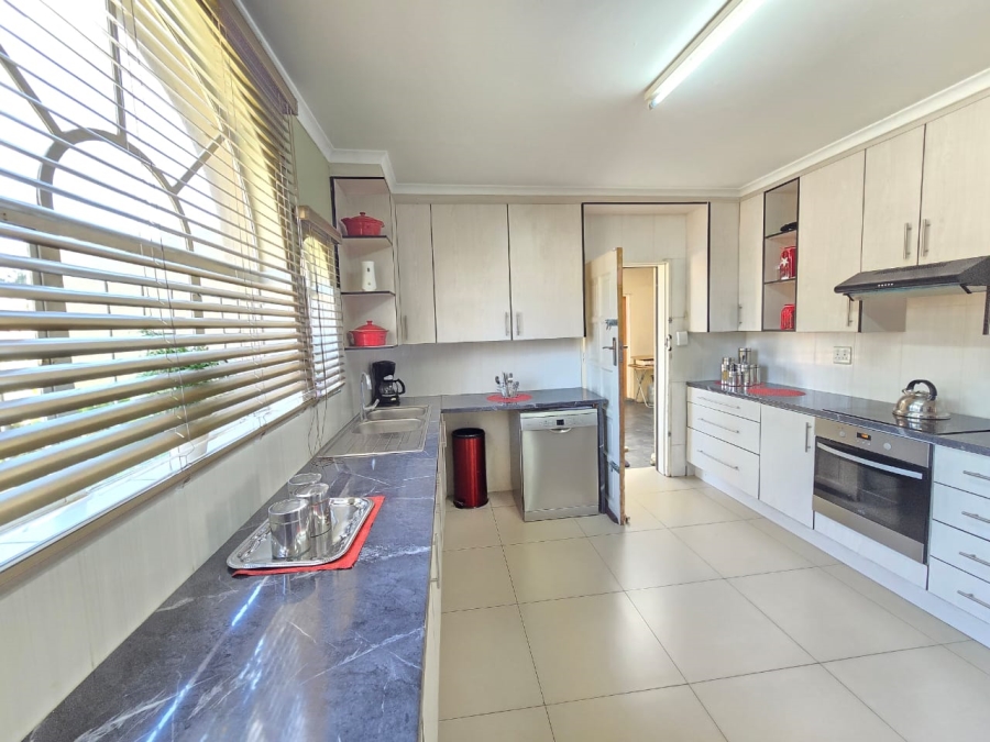 To Let 3 Bedroom Property for Rent in Van Riebeeck Park Gauteng