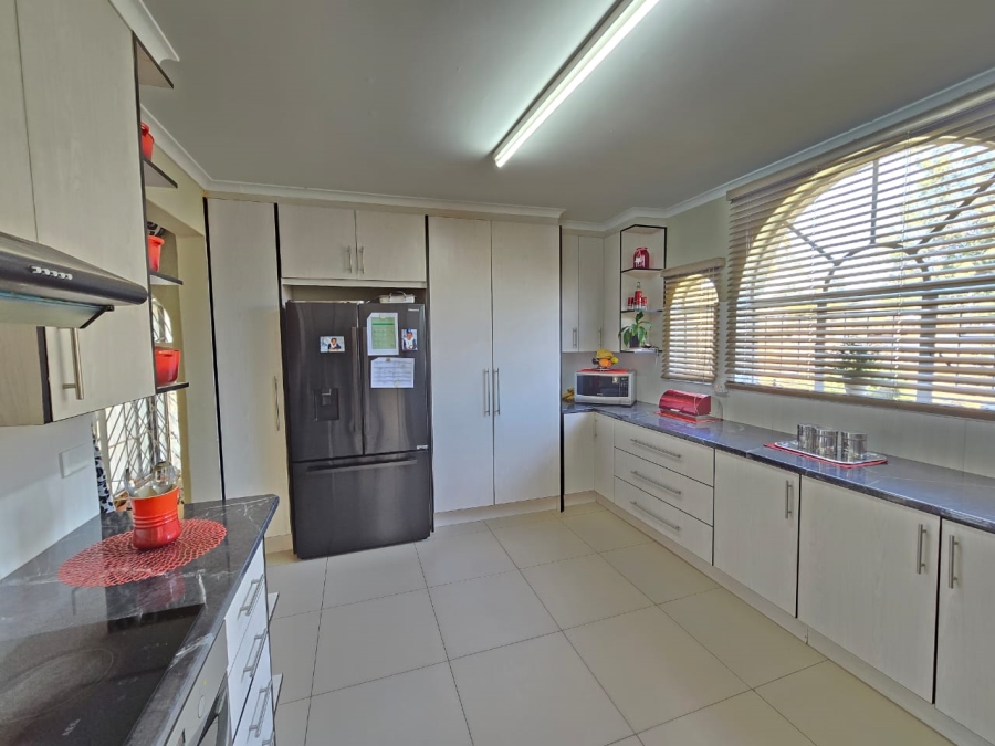 To Let 3 Bedroom Property for Rent in Van Riebeeck Park Gauteng