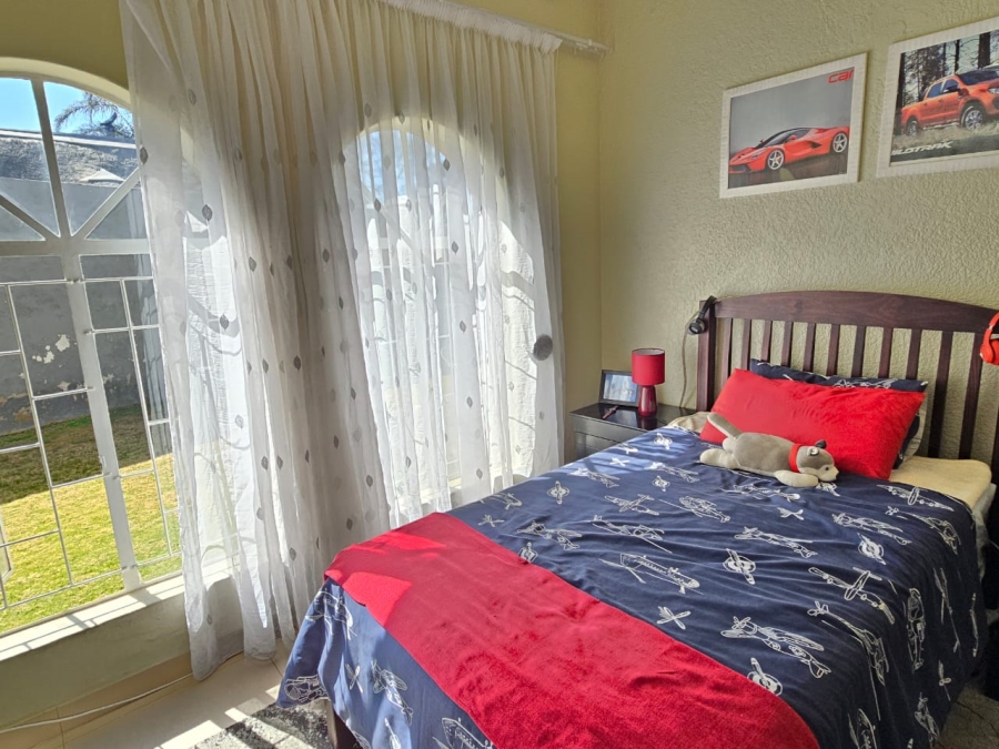 To Let 3 Bedroom Property for Rent in Van Riebeeck Park Gauteng