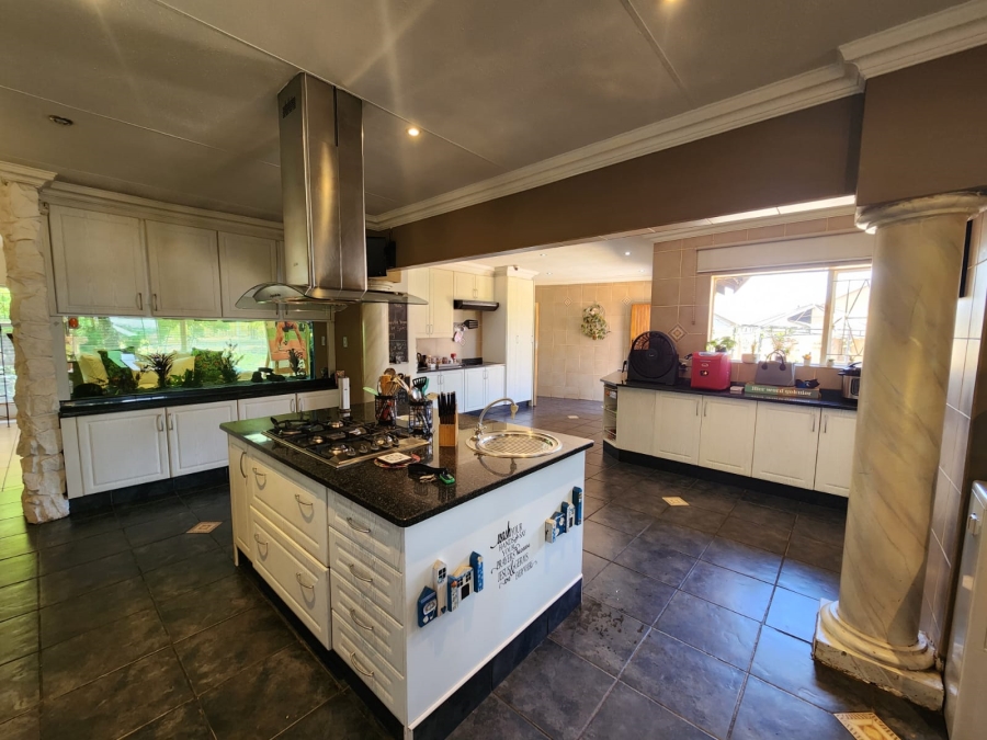 4 Bedroom Property for Sale in Dalpark Proper Gauteng