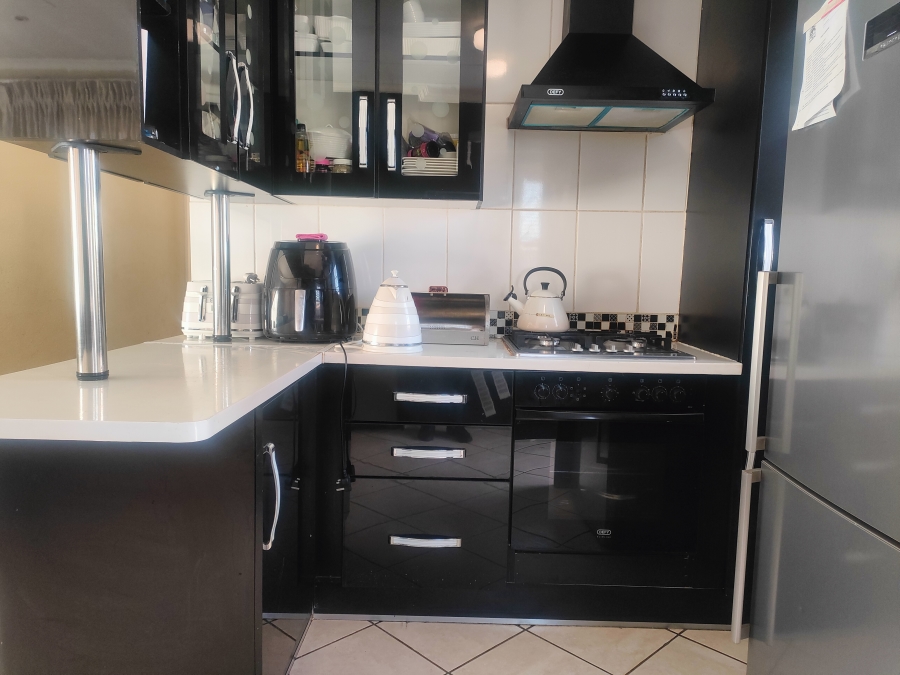 3 Bedroom Property for Sale in Andeon Gauteng